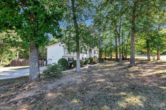 2616 Chesterbrooke Drive, Lithia Springs, GA 30122