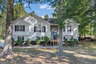 2616 Chesterbrooke Drive, Lithia Springs, GA 30122