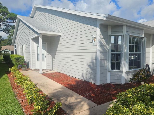 4011 Gator Trace Road, Fort Pierce, FL 34982