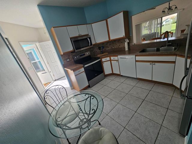 4011 Gator Trace Road, Fort Pierce, FL 34982