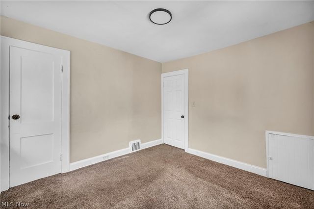 3333 Beechwood Avenue, Cleveland Heights, OH 44118