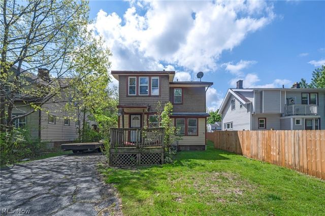 3333 Beechwood Avenue, Cleveland Heights, OH 44118