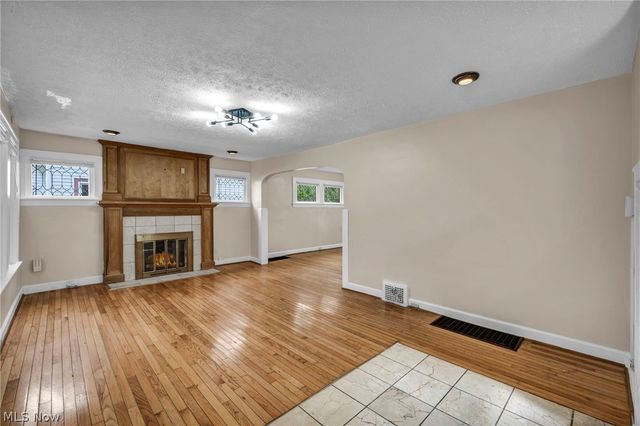3333 Beechwood Avenue, Cleveland Heights, OH 44118