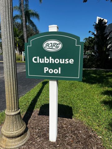 1605 US-1 V4 203, Jupiter, FL 33477