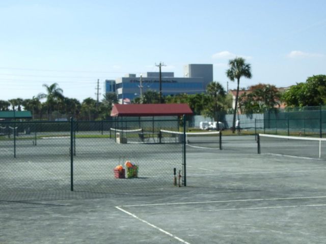 1605 US-1 V4 203, Jupiter, FL 33477