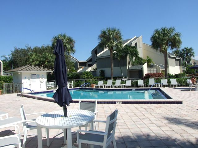 1605 US-1 V4 203, Jupiter, FL 33477