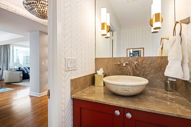 1000 N LAKE SHORE Plaza 39C, Chicago, IL 60611