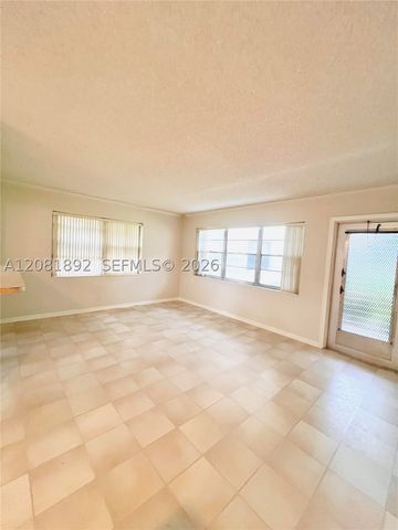316 N Camden N 316, West Palm Beach, FL 33417