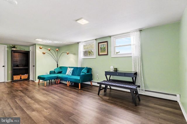 9 FAYE RD, Middletown, PA 17057