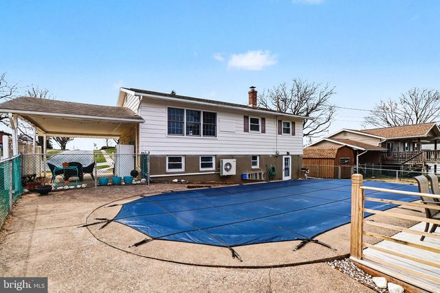 9 FAYE RD, Middletown, PA 17057