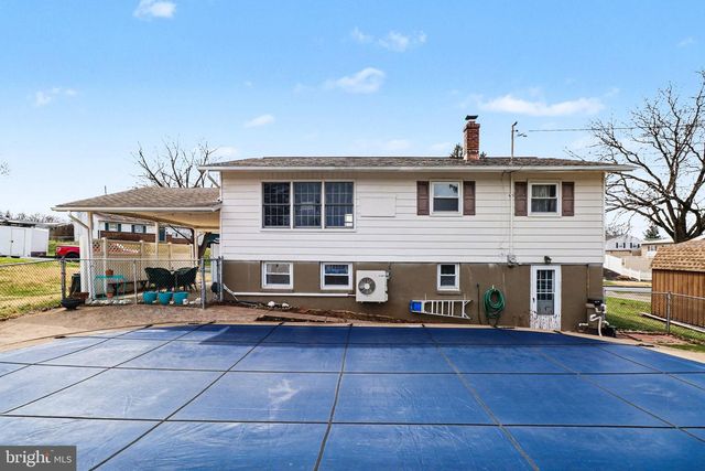 9 FAYE RD, Middletown, PA 17057