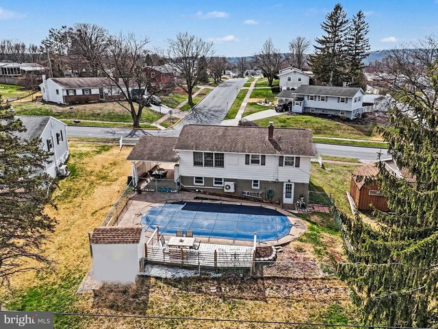 9 FAYE RD, Middletown, PA 17057