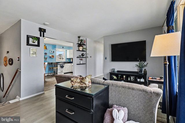 9 FAYE RD, Middletown, PA 17057