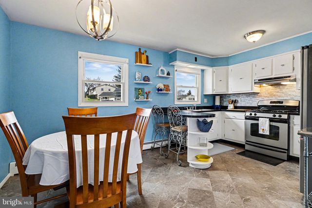 9 FAYE RD, Middletown, PA 17057