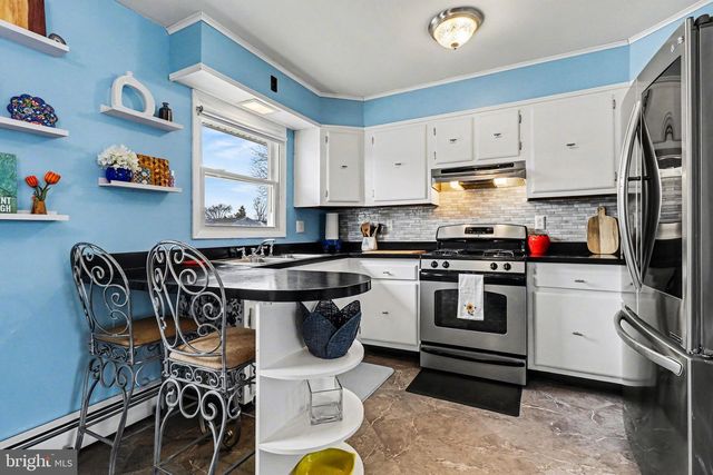 9 FAYE RD, Middletown, PA 17057