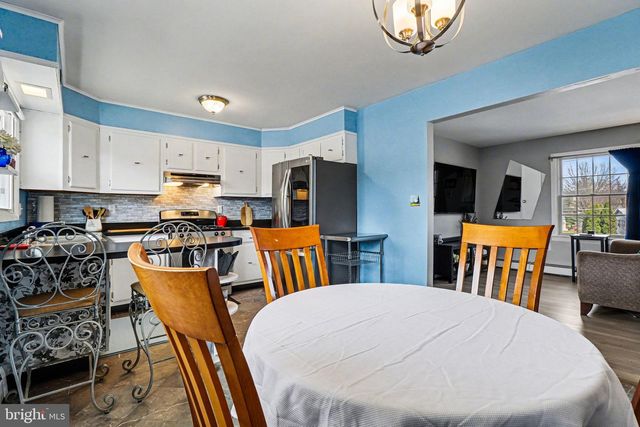 9 FAYE RD, Middletown, PA 17057