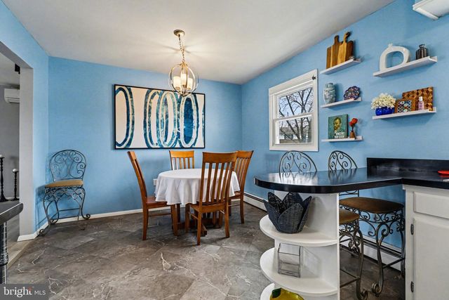 9 FAYE RD, Middletown, PA 17057