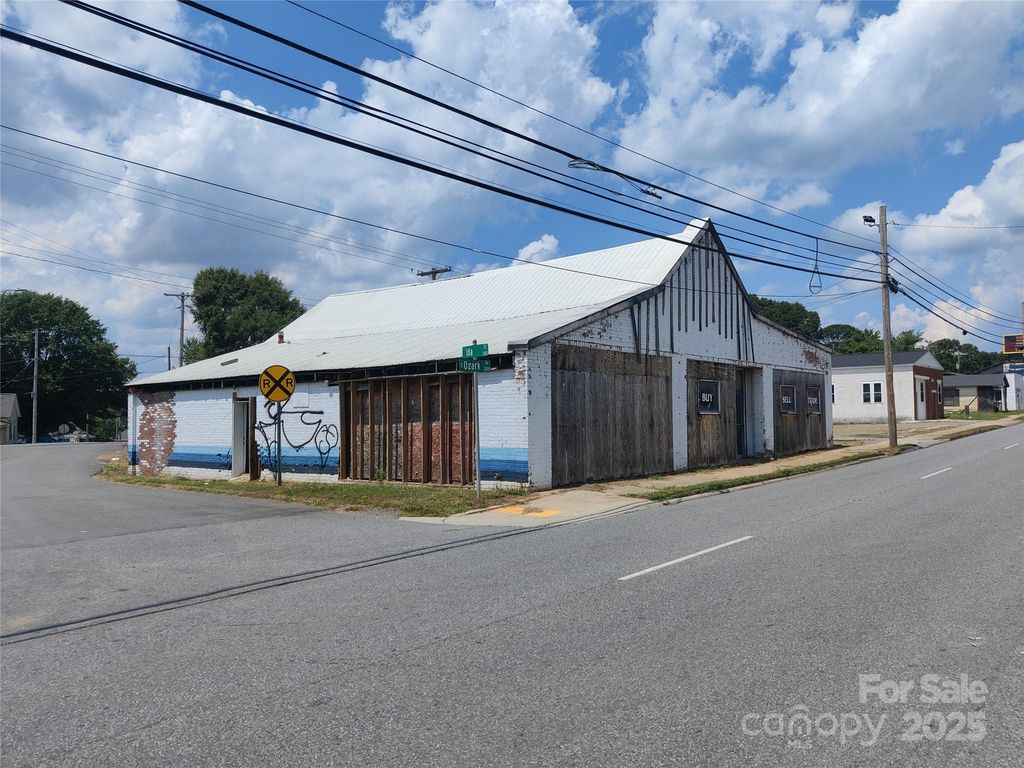 2004 E Ozark Avenue, Gastonia, NC 28054