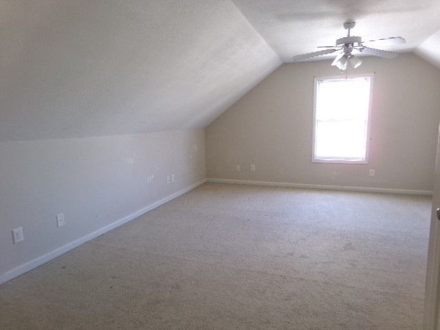 1305 Loren Cir, Clarksville, TN 37042