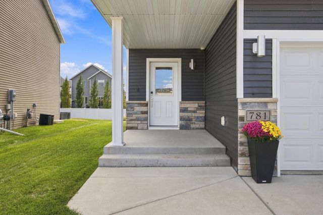 781 Albert Drive W, West Fargo, ND 58078