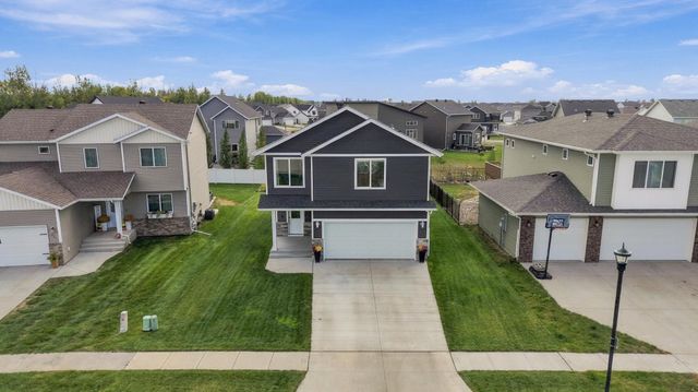 781 Albert Drive W, West Fargo, ND 58078