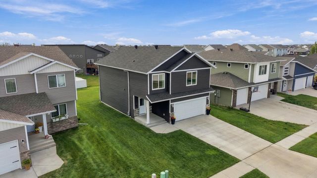 781 Albert Drive W, West Fargo, ND 58078