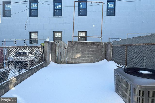 5 N EAST AVE, Baltimore, MD 21224