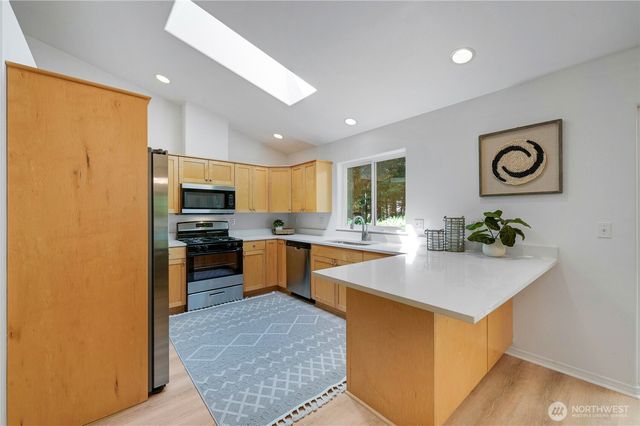 33 Barque Lane, Port Ludlow, WA 98365