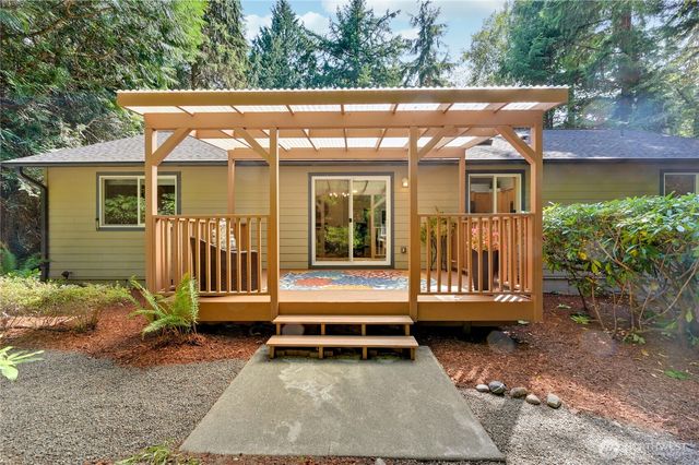 33 Barque Lane, Port Ludlow, WA 98365