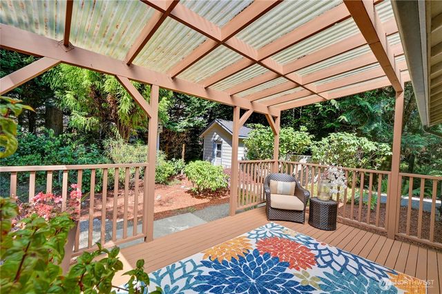33 Barque Lane, Port Ludlow, WA 98365