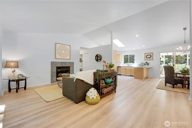 33 Barque Lane, Port Ludlow, WA 98365