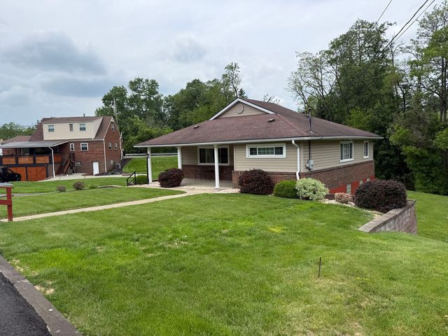 4011 Second Street, Hempfield Twp, PA 15642