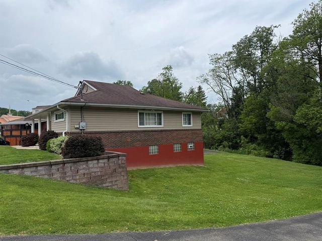 4011 Second Street, Hempfield Twp, PA 15642
