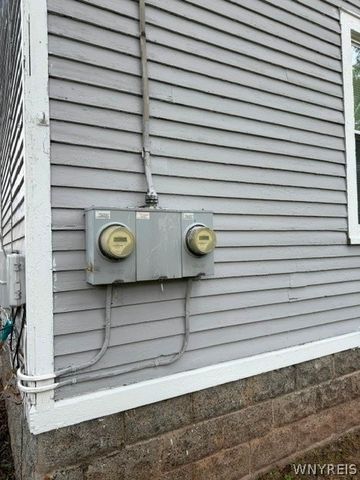 2 Flower Street, Buffalo, NY 14214