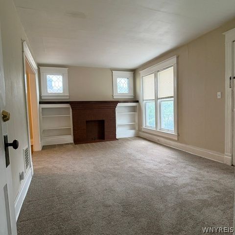 2 Flower Street, Buffalo, NY 14214