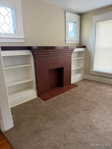 2 Flower Street, Buffalo, NY 14214