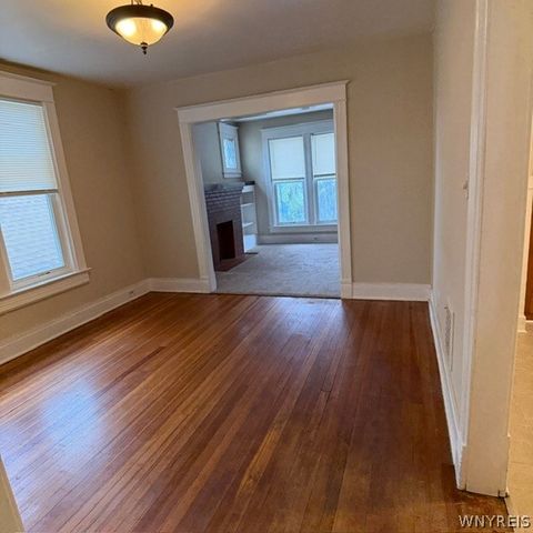 2 Flower Street, Buffalo, NY 14214