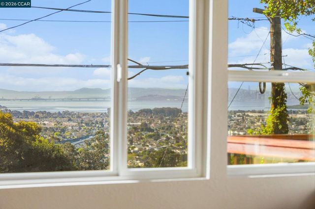 6101 N Arlington Blvd, San Pablo, CA 94806