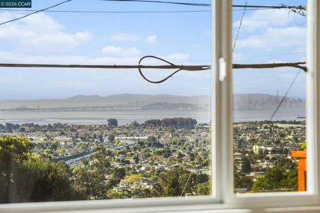 6101 N Arlington Blvd, San Pablo, CA 94806