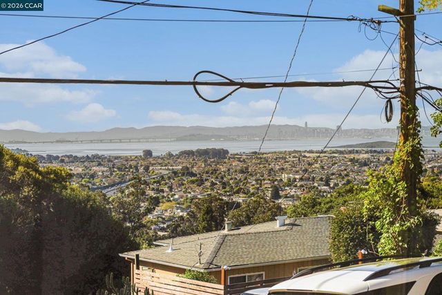 6101 N Arlington Blvd, San Pablo, CA 94806