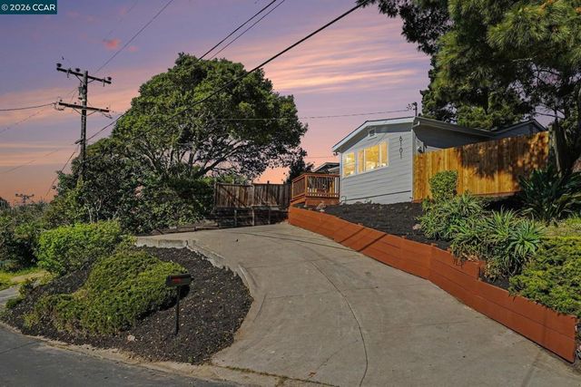 6101 N Arlington Blvd, San Pablo, CA 94806