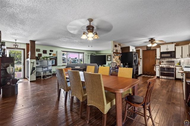 2030 NW Lower Silver Lake RD, Topeka, KS 66618