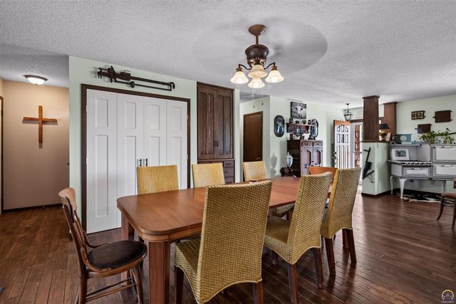2030 NW Lower Silver Lake RD, Topeka, KS 66618