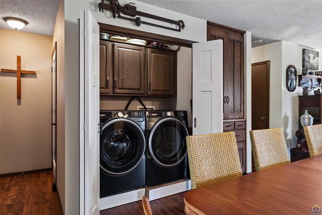 2030 NW Lower Silver Lake RD, Topeka, KS 66618