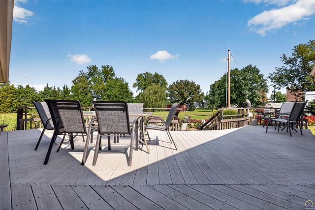 2030 NW Lower Silver Lake RD, Topeka, KS 66618
