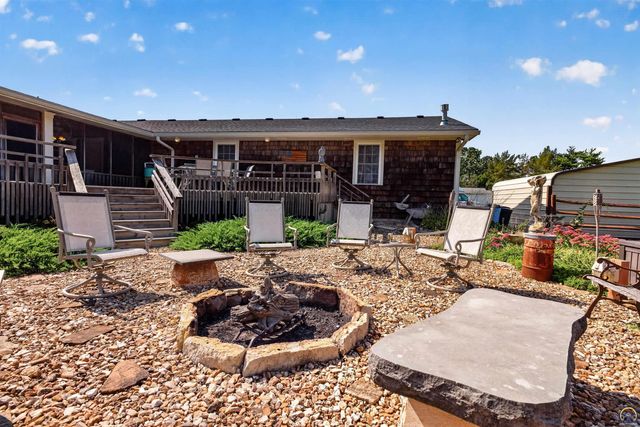2030 NW Lower Silver Lake RD, Topeka, KS 66618
