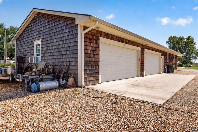 2030 NW Lower Silver Lake RD, Topeka, KS 66618
