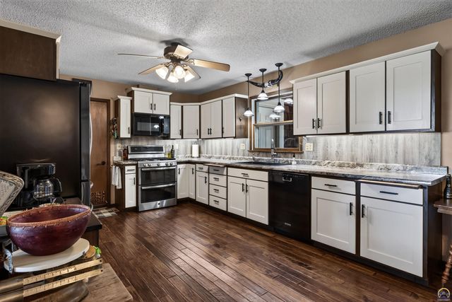 2030 NW Lower Silver Lake RD, Topeka, KS 66618
