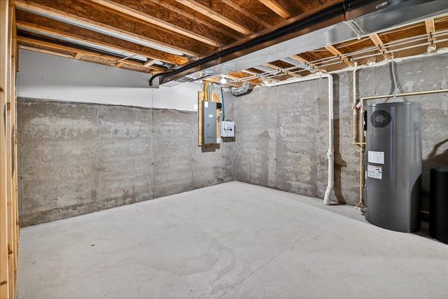 9230 Honey Harvest Lane, Verona, WI 53593