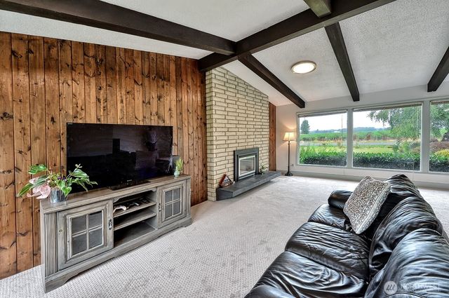 2875 Tom Road, Everson, WA 98247